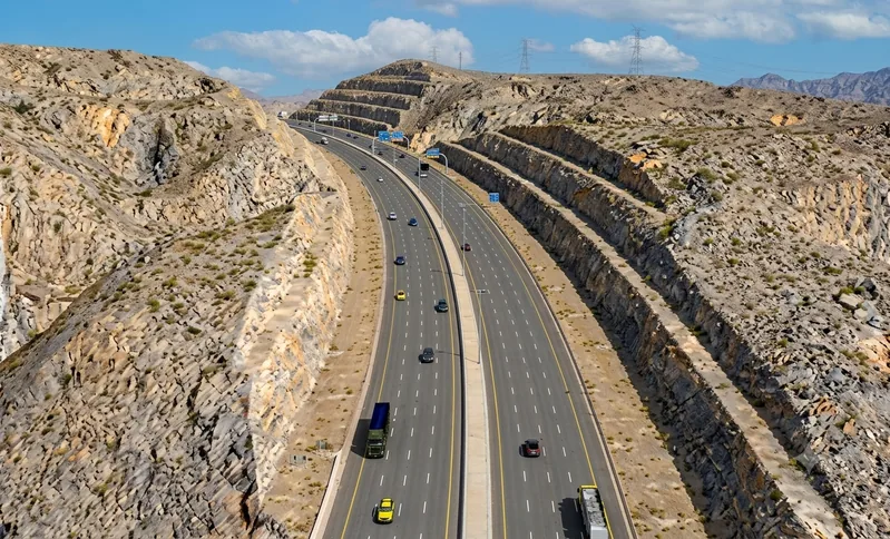 Batinah Expressway — alignment through rock cutting